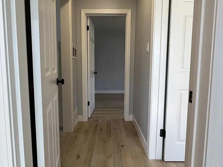 938 Temple Ave #1 — Photo 22
