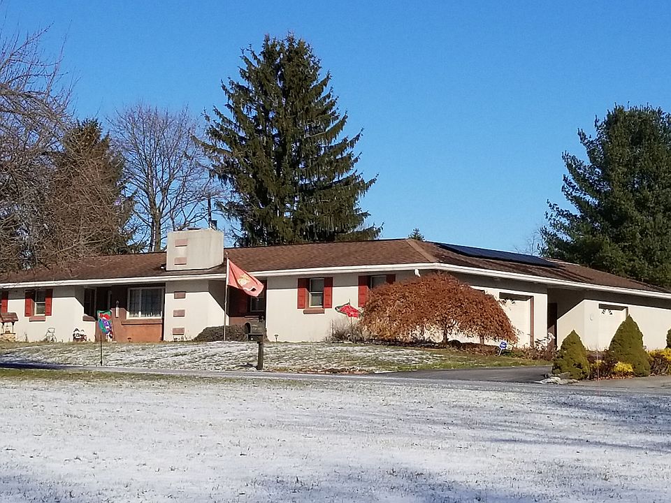 2nd image of 4634 Debbie Ln