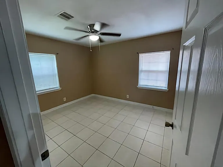 531 Roper St — Photo 24