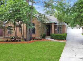19 Long Springs Pl, Spring, TX 77382