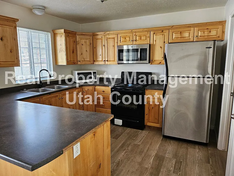491 N 1235 W — Photo 3