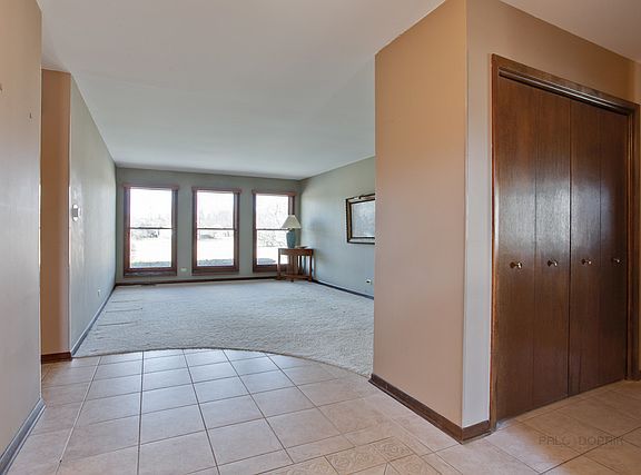 4th image of 640 W Peregrine Dr
