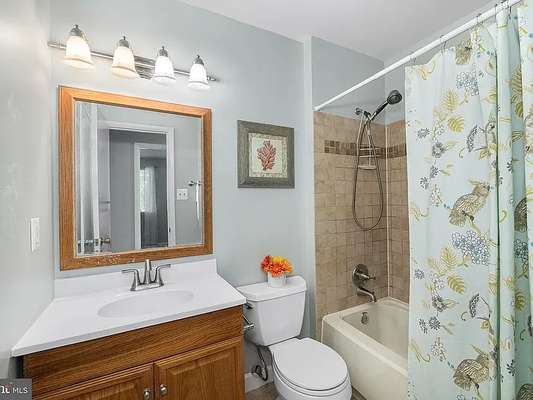 10673 Spring Oak Ct — Photo 22