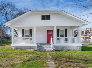 703 Julian St, Rossville, GA 30741