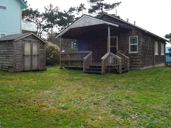 2634 NW Lee Ave, Lincoln City, OR 97367
