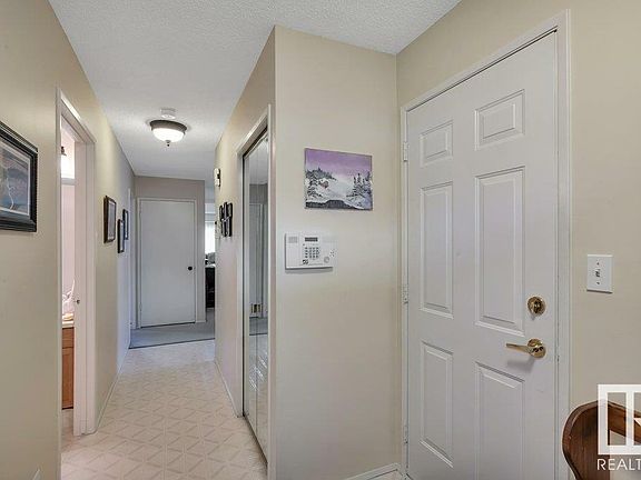 3rd image of 3236 38th Ave NW