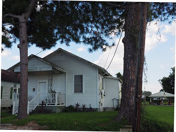 2nd image of 161 Laroussini St