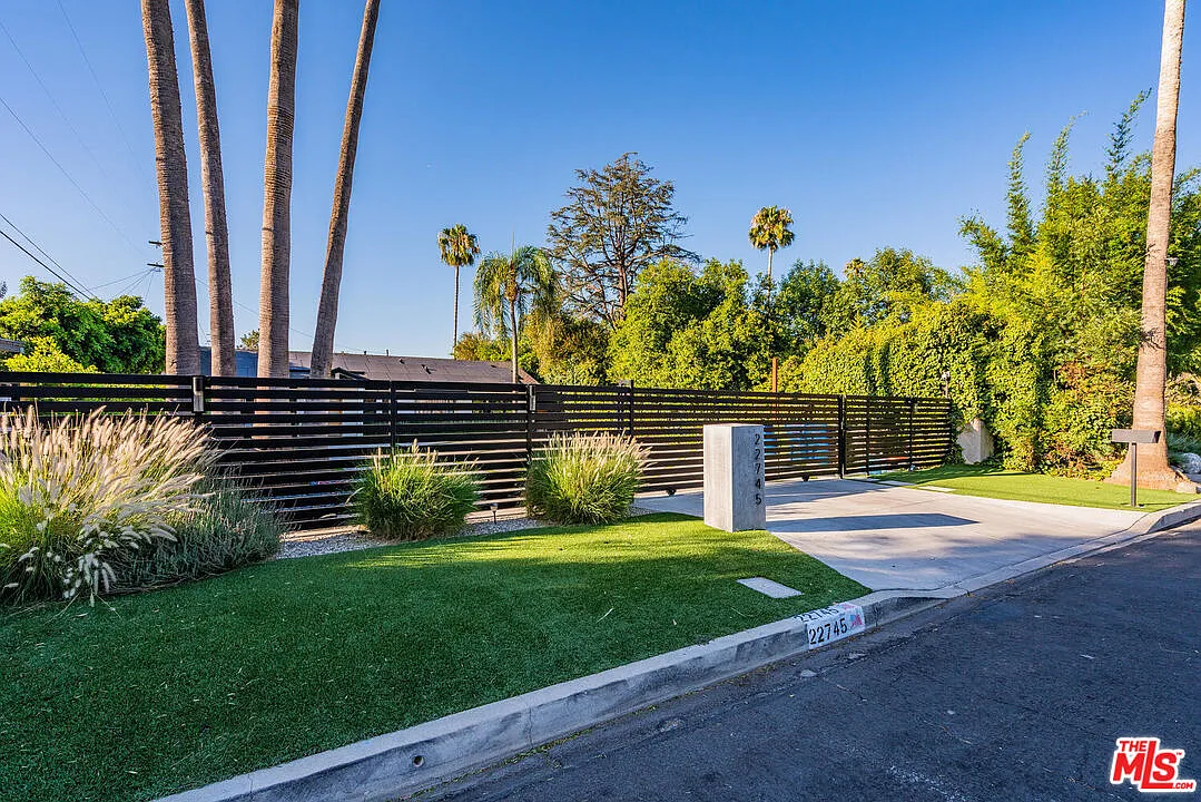 4 bed, 3.5 bath, 3304 sqft, $15,500 — Photo 4