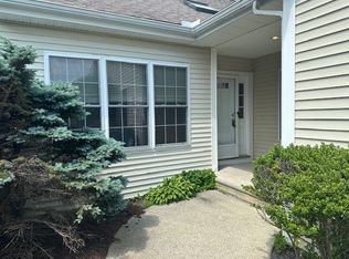 72 Orchard Meadow Dr UNIT 72, Shrewsbury, MA 01545