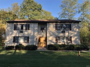 188 River Rd APT A, Wallkill, NY 12589