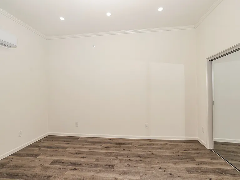 Additional primary bedroom view