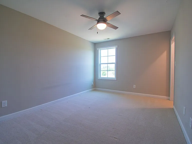 2220 Oldenburg Ln — Photo 27