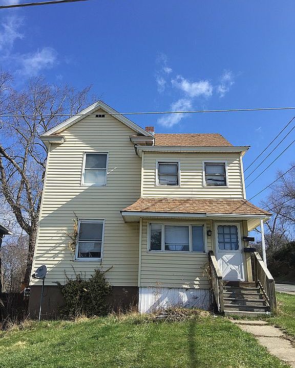 1st image of 2 Weller Ave