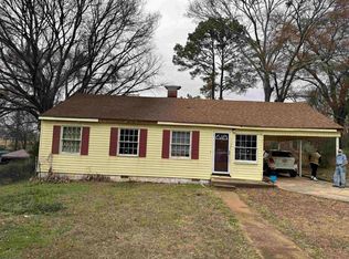 1138 Ridgeway St, Florence, AL 35630