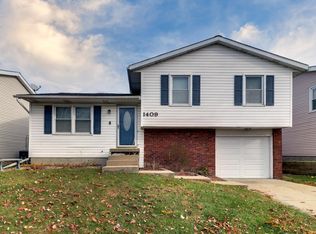 1409 Dallas St, Bloomington, IL