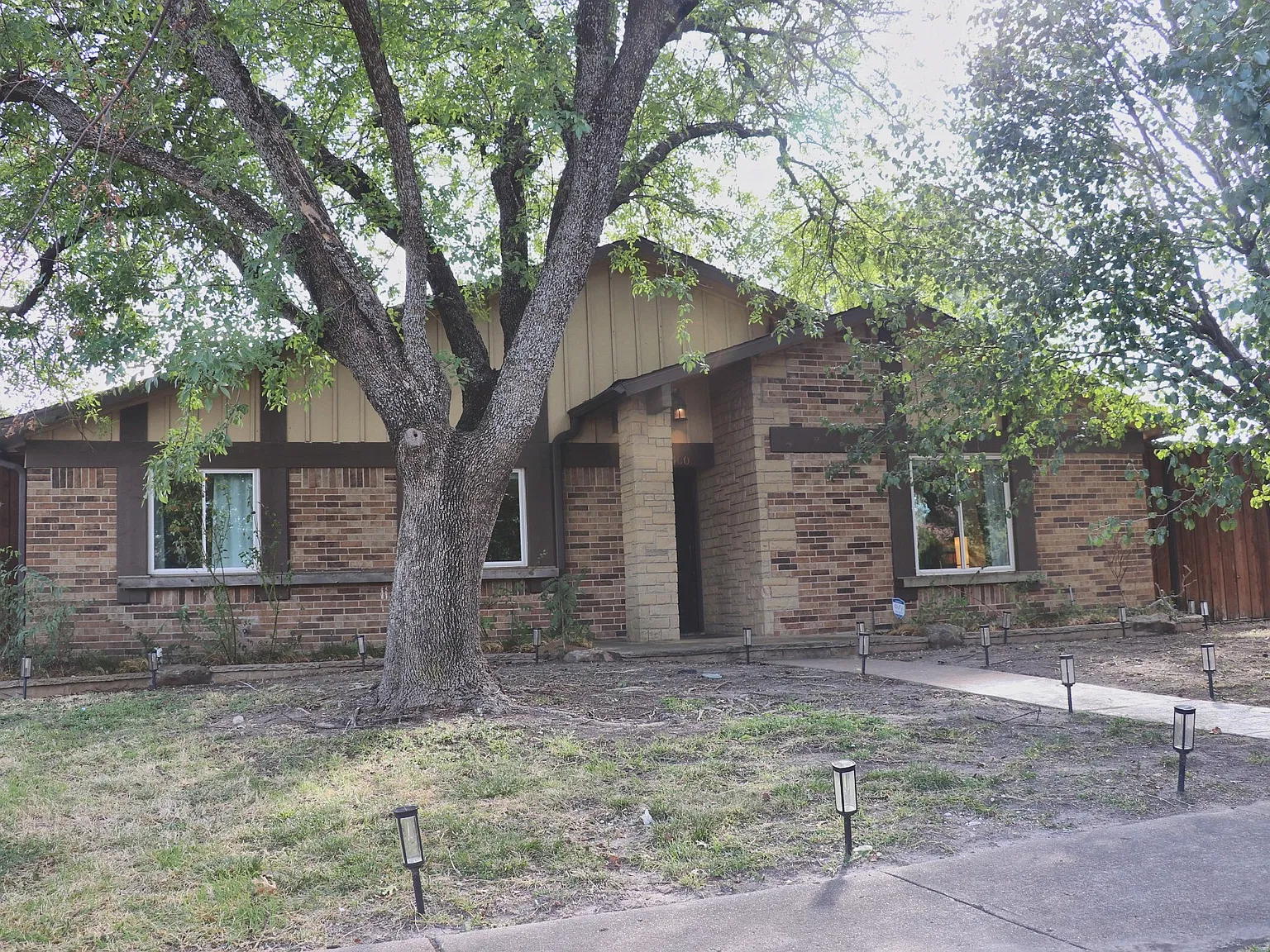 3 bed, 1905 sqft, $2,950 — Photo 1