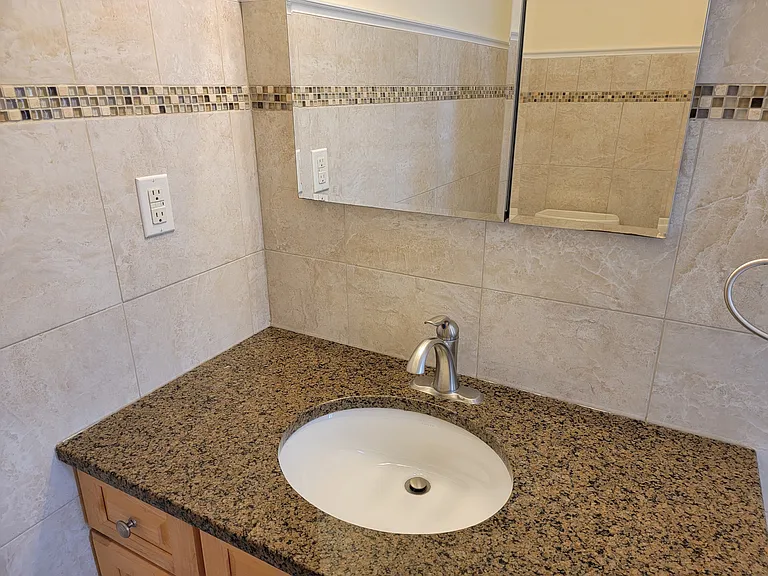 Bath in Primary Br Apt B