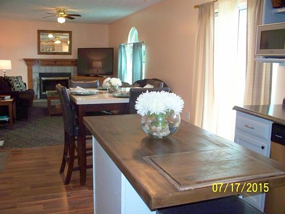 5th image of 2093 Carrollton Dr