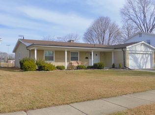 30610 Lebanon Dr, Warren, MI 48093