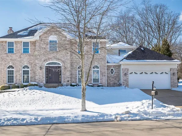 412 Forsheer Dr, Chesterfield, MO 63017