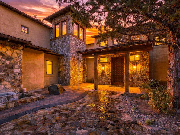 23021 Brushline Ct, Bend, OR 97701