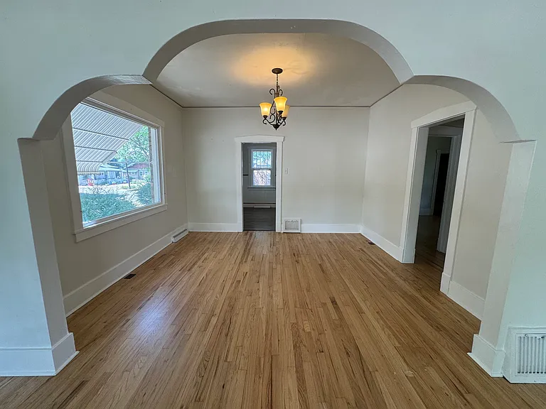 717 Minnequa Ave — Photo 9