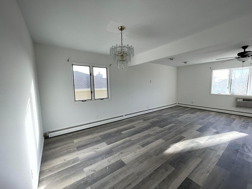 1st image of 719 E Park Ave