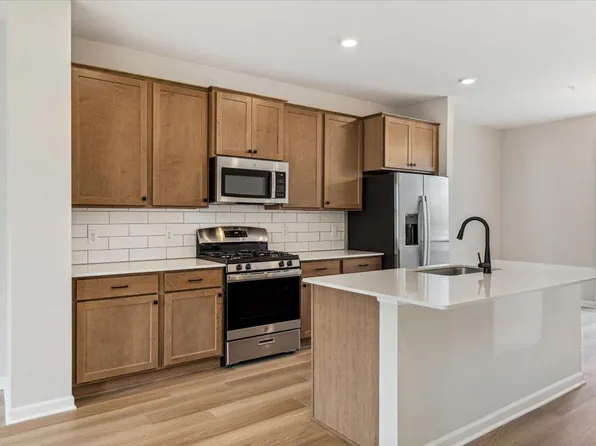 7691 Cruise Way, Inver Grove Heights, MN 55076