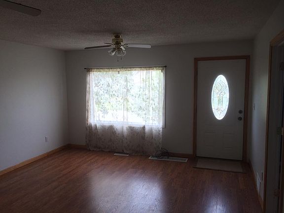 4th image of 1605 W 6th Ave