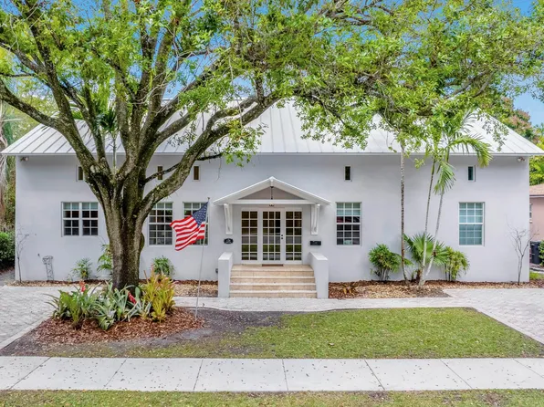 120 Sunset Way, Miami Springs, FL 33166