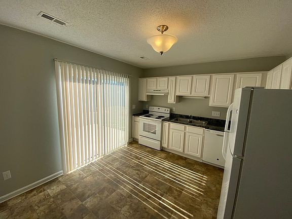 4th image of 5732 Justins Forest Dr
