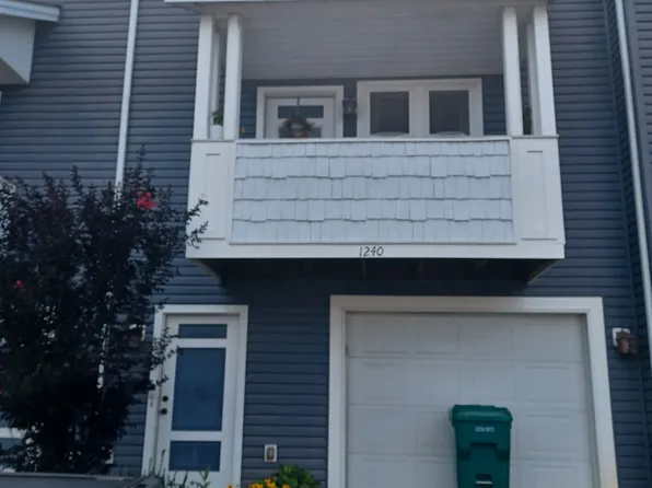 1240 Frost Pl, Harrisonburg, VA 22802