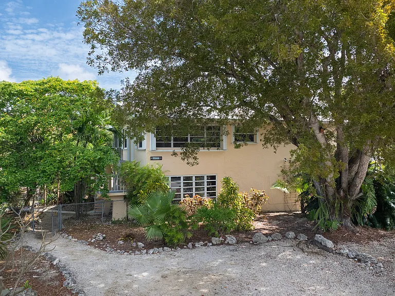 22777 Jolly Roger Dr — Photo 3
