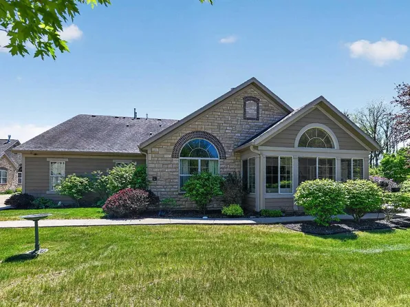 53 Harvest Way, Fitchburg, WI 53711
