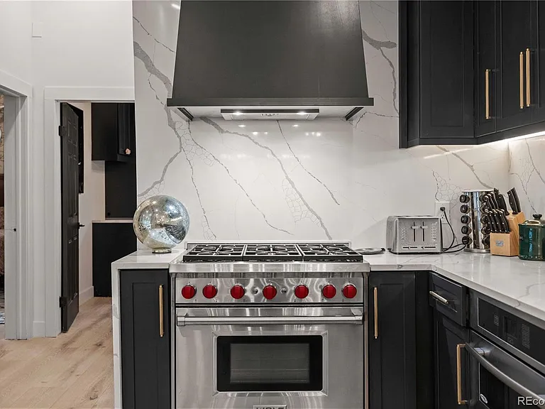 53 Rena Rd — Photo 9
