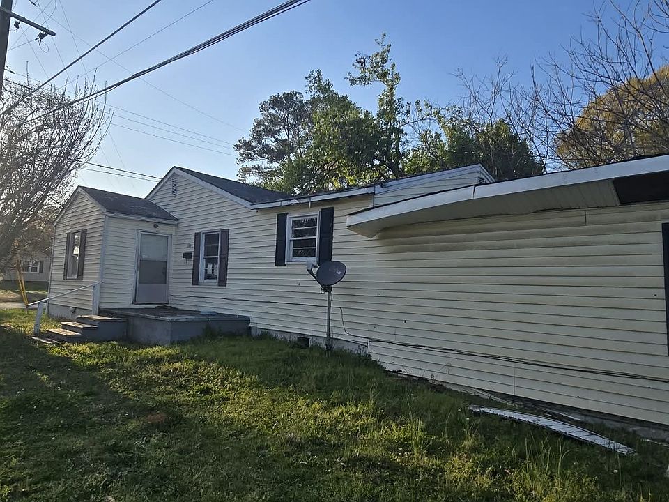 1st image of 2380 Country Club Rd