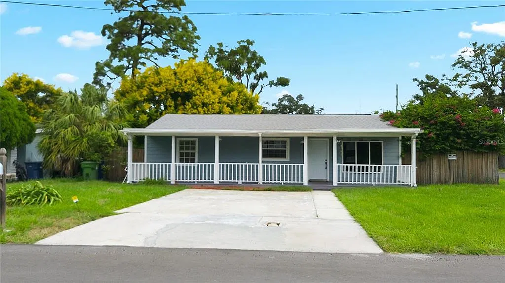 3 bed, 2.0 bath, 1378 sqft, $2,500 — Photo 4