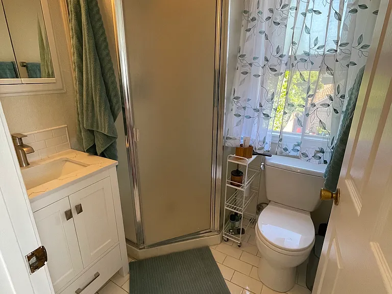 215 S Harwood St #A — Photo 11