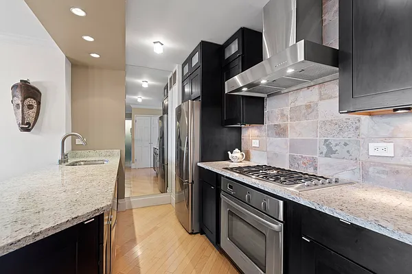 Sold by HomeDax Real Estate | media 17