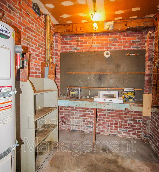 927 Holly Ct — Photo 22