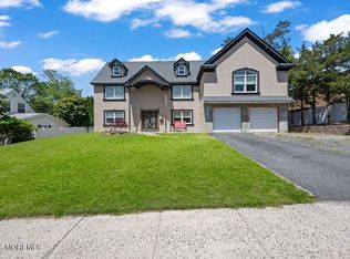 101 Oxford Lane, Matawan, NJ 07747