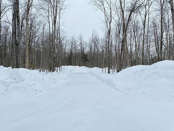 5th image of S Brasser Rd