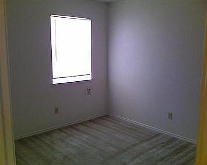 2nd image of 125 NE Johnson Ave APT 6