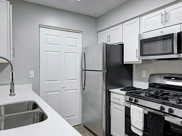 Carmel Landing Apartment Homes