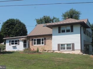 158 S Camp St, Windsor, PA 17366