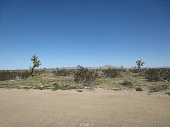 1 Aster Rd, Adelanto, CA 92301