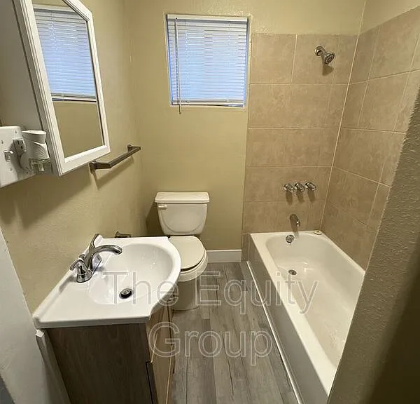 928.5 W Goshen Ave — Photo 11