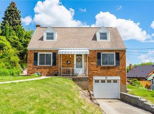 927 Edward Dr, Pittsburgh, PA