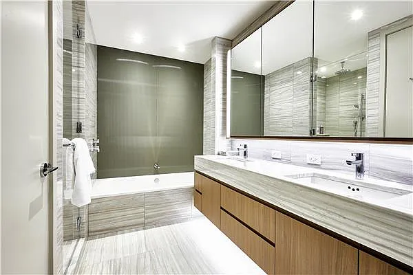 Rented by 50 West Sales Gallery | media 39