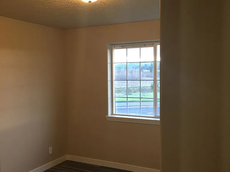 4486 Fergus Ave — Photo 13